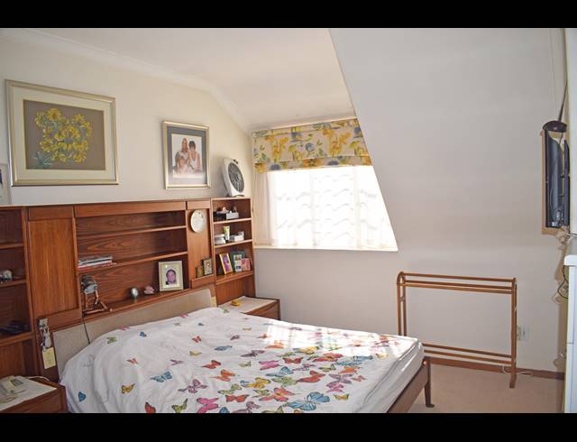 3 BEDROOM HOUSE FOR SALE IN MELROSE NORTH